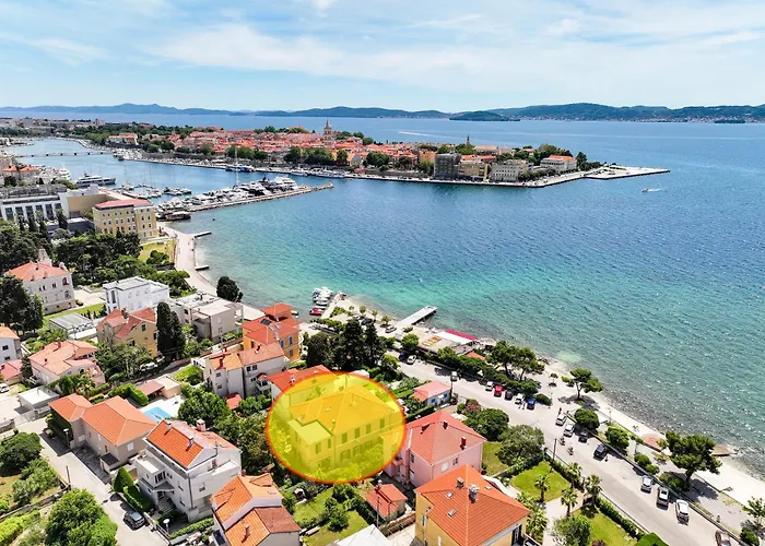 Beachfront Central Apartments Zadar